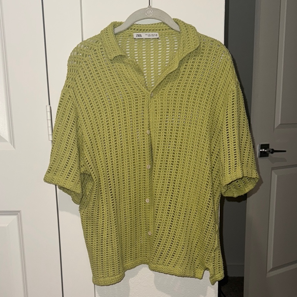 Zara Men's Green Knit Shirt
